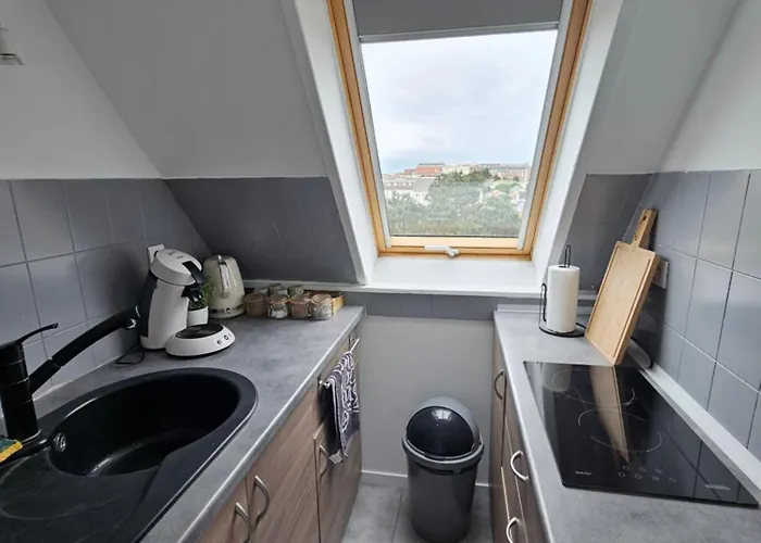 Jolie A Proximité De La *